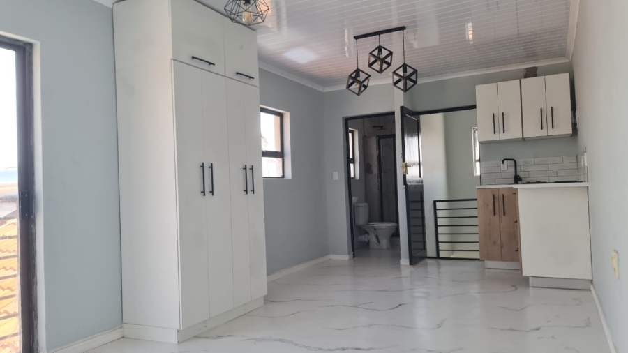 1 Bedroom Property for Sale in Camelot Western Cape